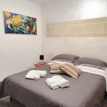 White Suite B&B เลชเช ภายนอก รูปภาพ