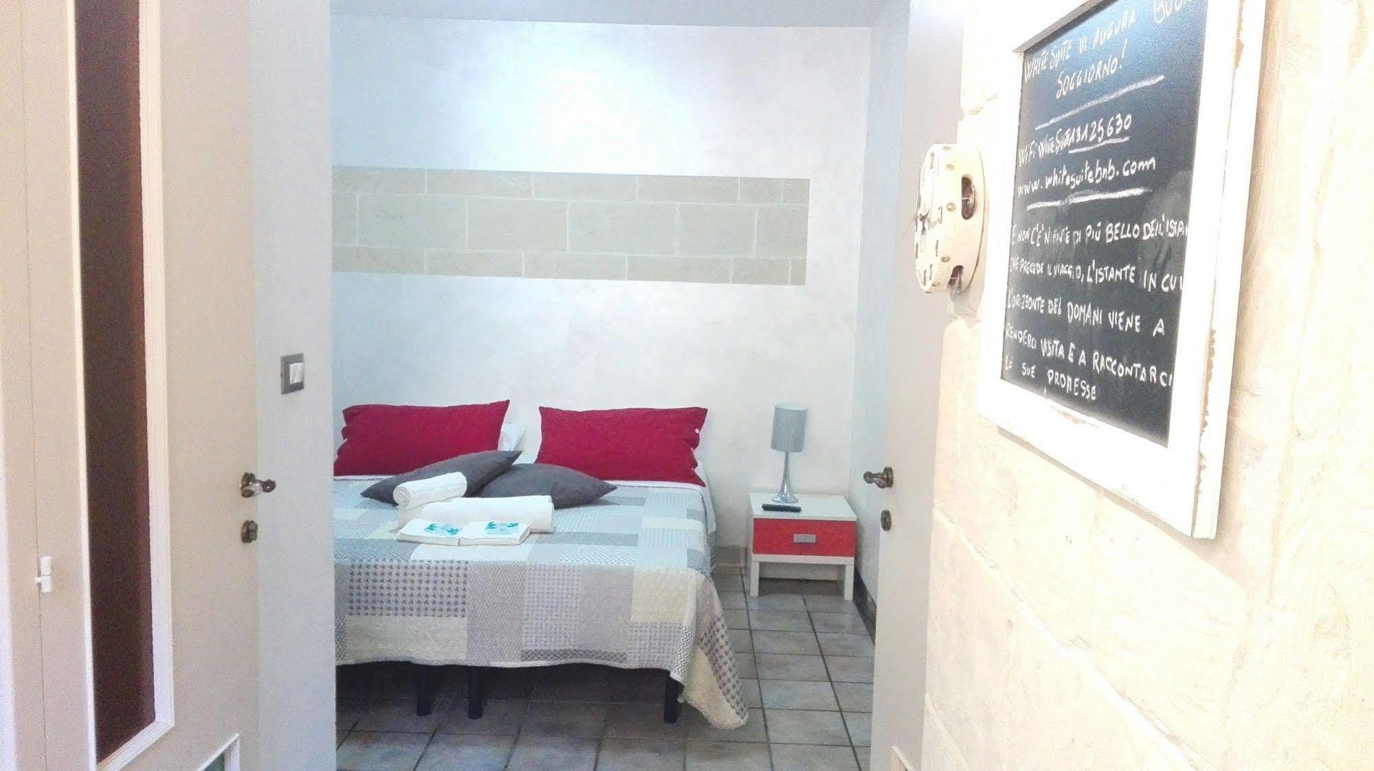 White Suite B&B เลชเช ภายนอก รูปภาพ