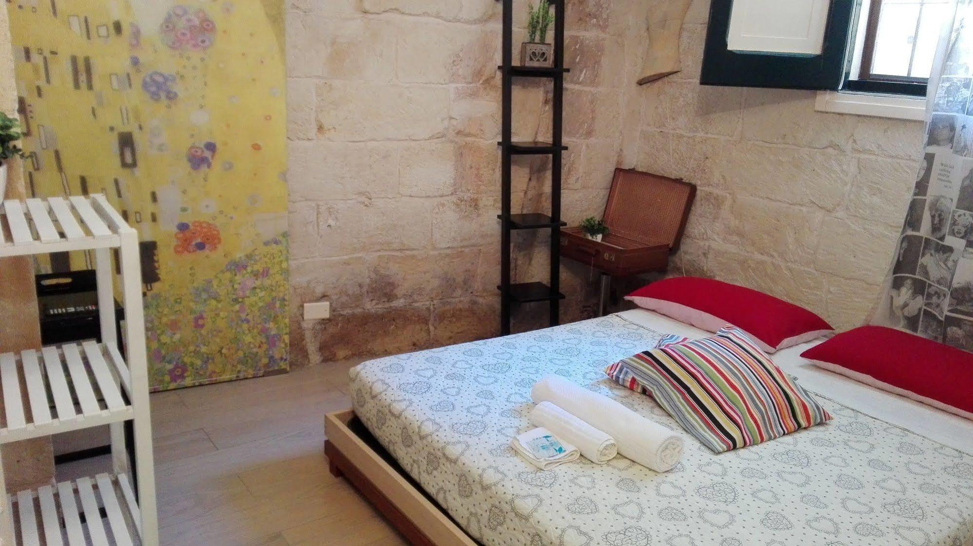 White Suite B&B เลชเช ภายนอก รูปภาพ
