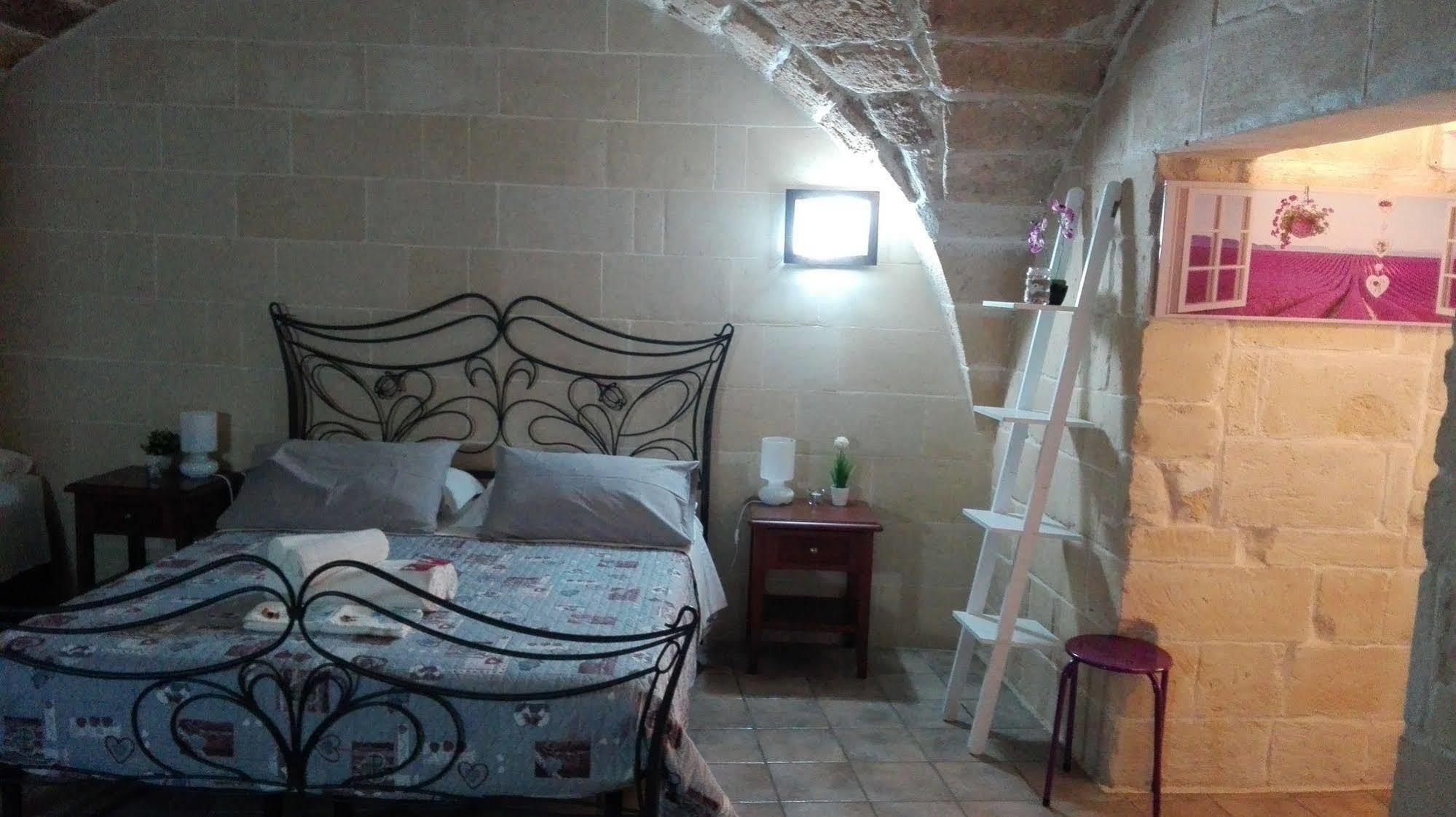 White Suite B&B เลชเช ภายนอก รูปภาพ