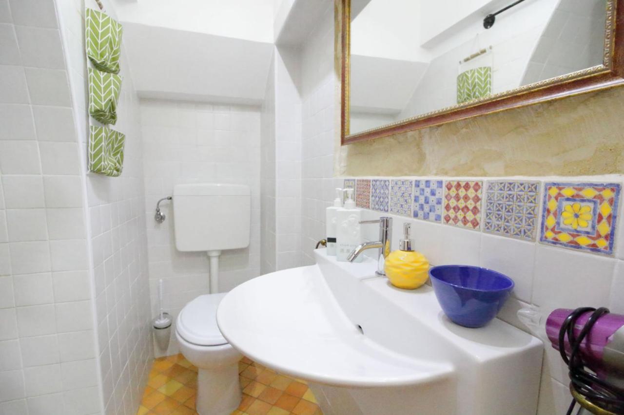 White Suite B&B เลชเช ภายนอก รูปภาพ